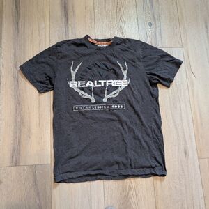 Real tree Size Medium Shirt